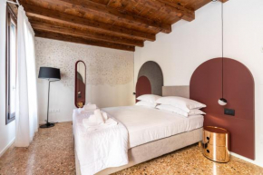 Palazzo Miracoli Apartments